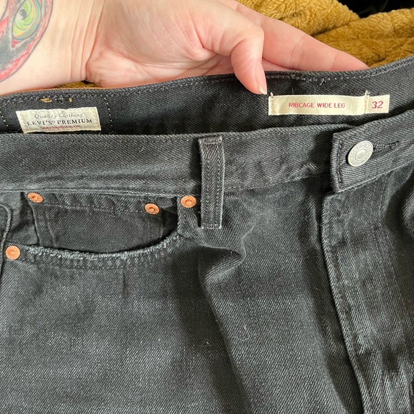 Dark denim jeans with ribcage waist and wide leg - Picture 4 of 4